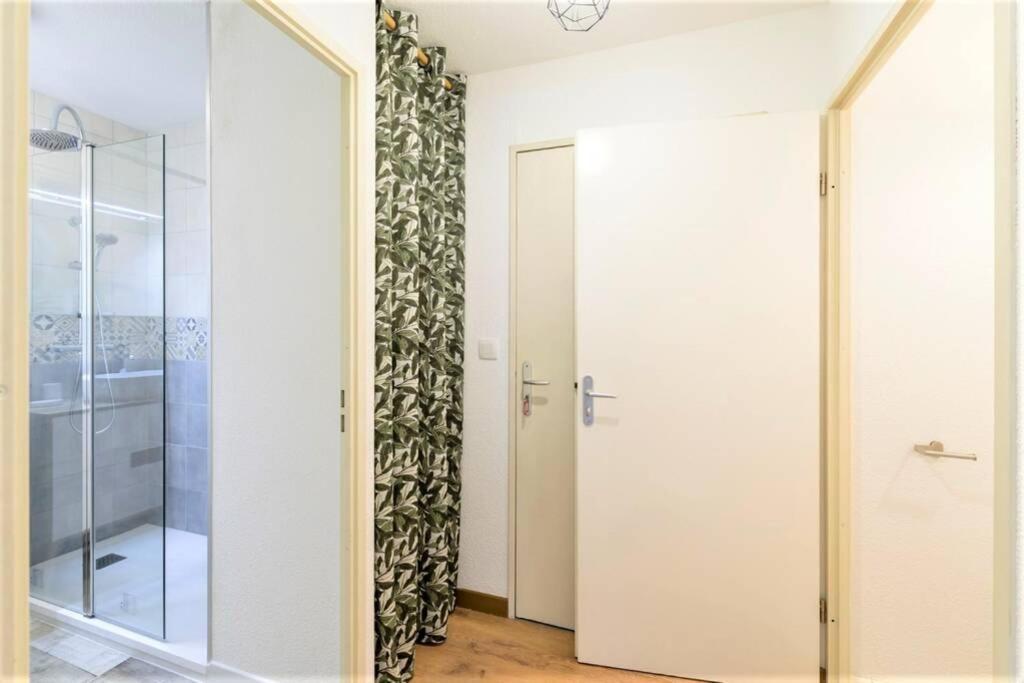 Le Montmorency - Free Parking - Airbus - Netflix Appartement